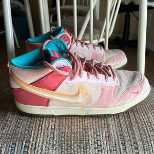 Nike x Social Status “Free Lunch” Dunk Mid, Strawberry Milk (Size US M13)